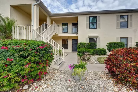 15000 Arbor Lakes Dr E #2, North Fort Myers, FL 33917