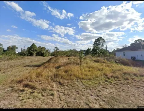 3201 10th St SW, Lehigh Acres, FL 33976
