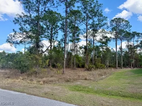 1422 North Ave, Lehigh Acres, FL 33972