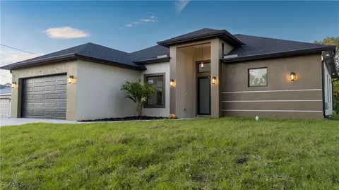 2804 31st St W, Lehigh Acres, FL 33971