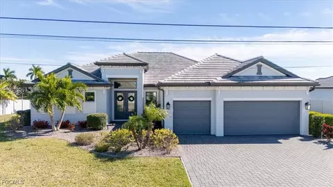 1211 SE 10th Ave, Cape Coral, FL 33990