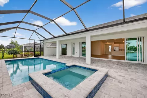 817 SW 6th Ave, Cape Coral, FL 33991