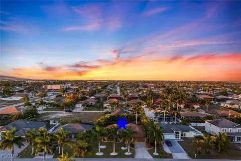 1513 SW 43rd Ln, Cape Coral, FL 33914