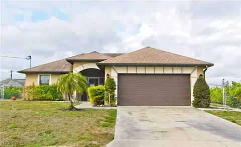 50 Joan Ave S, Lehigh Acres, FL 33976