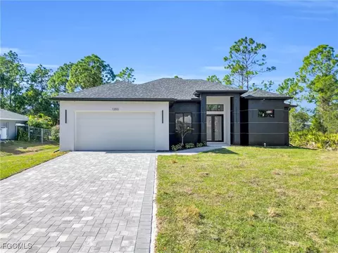 1203 Calvin Ave, Lehigh Acres, FL 33972