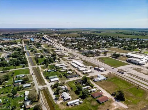 600 642 U S Hwy 27, Moore Haven, FL 33471