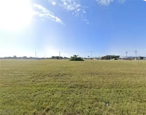 1627 NE 16th Ter, Cape Coral, FL 33909