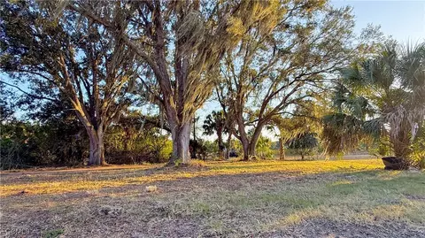 1053 Right Side Rd, Moore Haven, FL 33471 photo 6
