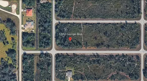 12052 Gisinger Blvd, Port Charlotte, FL 33981