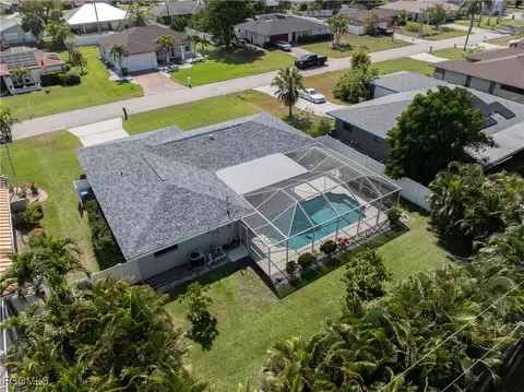 3802 SE 4th Ave, Cape Coral, FL 33904