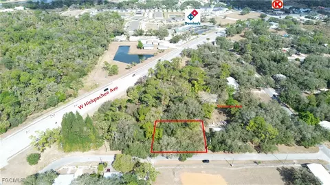 Suwanee Ave, Labelle, FL 33935