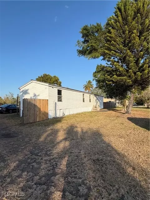 1660 Davidson Rd, Clewiston, FL 33440