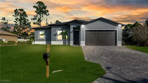 5200 5th St W, Lehigh Acres, FL 33971