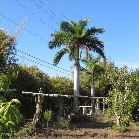 8390 Stringfellow Rd, Saint James City, FL 33956 photo 12