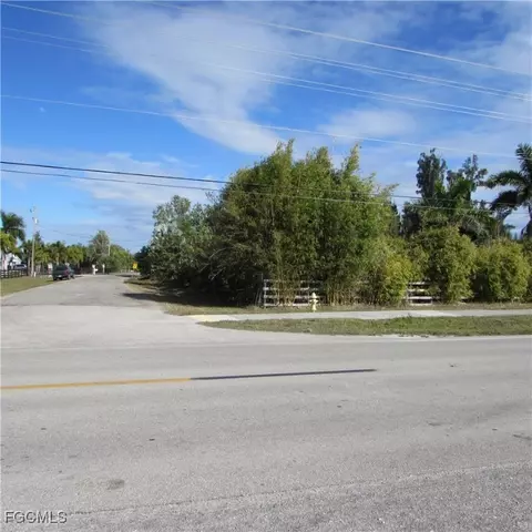8390 Stringfellow Rd, Saint James City, FL 33956 photo 22