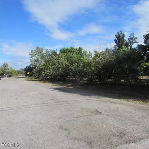 8390 Stringfellow Rd, Saint James City, FL 33956 photo 17