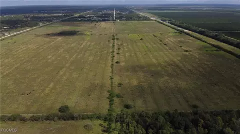 8251 Wheeler Rd, Labelle, FL 33935 photo 3