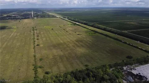 8251 Wheeler Rd, Labelle, FL 33935 photo 4