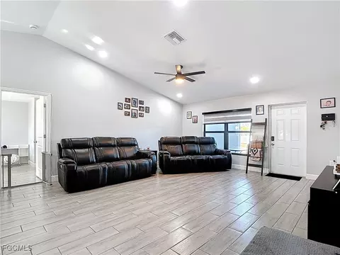 3045 E Briarwood Cir, Labelle, FL 33935 photo 5