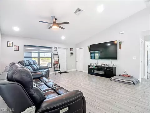 3045 E Briarwood Cir, Labelle, FL 33935 photo 3