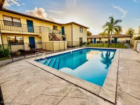 1104 SE 8th St #5, Cape Coral, FL 33990