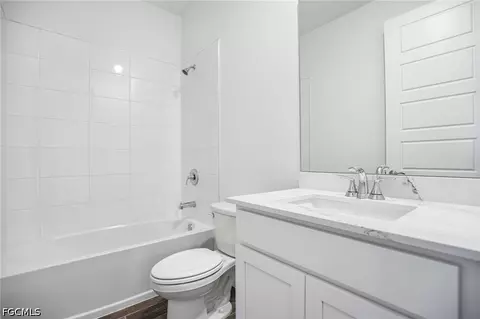 Bath - 44480 Frontier Dr, Punta Gorda, FL 33982 photo 2 of 2
