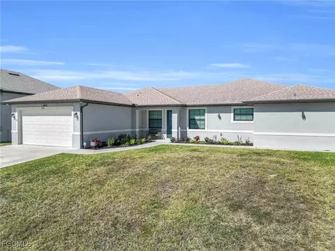 1113 Elegans St E, Lehigh Acres, FL 33974 photo 5