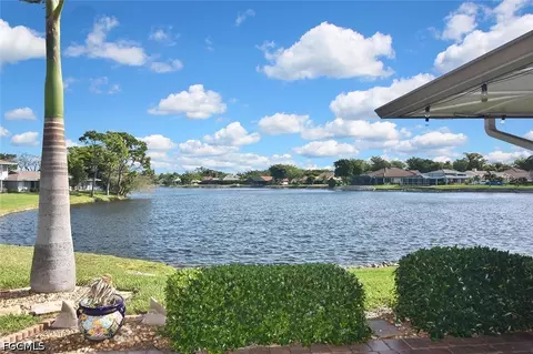 299 Island Cir #4, Fort Myers, FL 33919