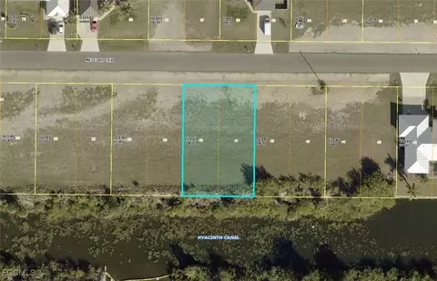 908 NE 20th St, Cape Coral, FL 33909