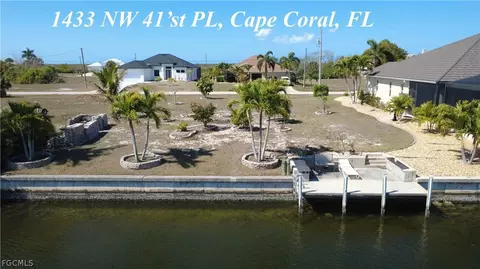 1433 NW 41st Pl, Matlacha, FL 33993