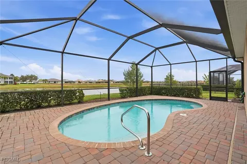 Exterior - 4025 E Hampton Cir, Alva, FL 33920 photo 3 of 7