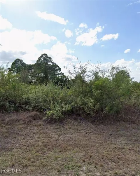 702 Denis Ave N, Lehigh Acres, FL 33971