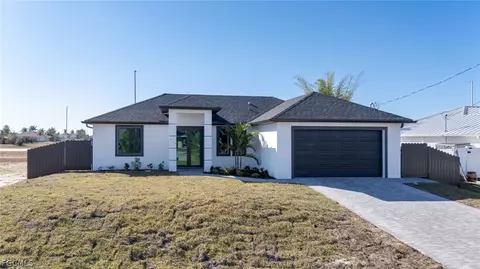 212 NW 31st Pl, Cape Coral, FL 33993