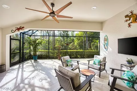 9543 Hemingway Ln, Fort Myers, FL 33913