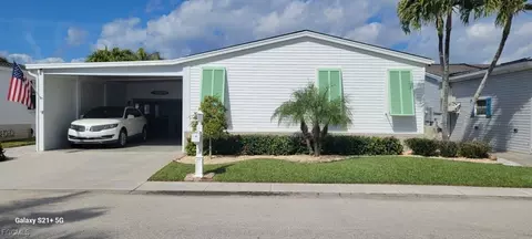 17700 Canal Cove Ct, Fort Myers Beach, FL 33931