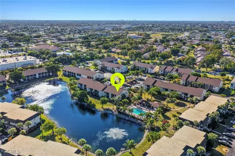 9290 Lake Park Dr #201, Fort Myers, FL 33919