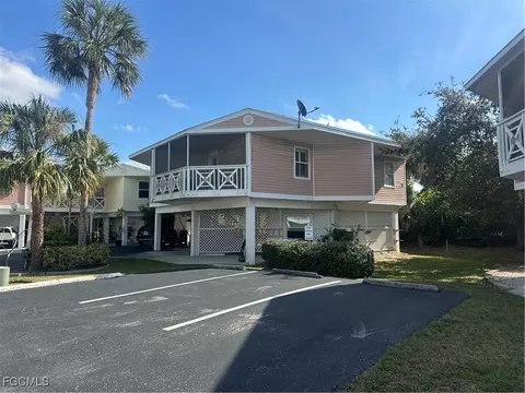 950 Moody Rd #123, North Fort Myers, FL 33903