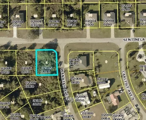 818 Sentinela Blvd, Lehigh Acres, FL 33974