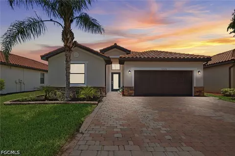 10976 Cherry Laurel Dr, Fort Myers, FL 33912