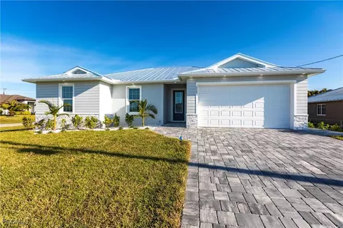2729 SW 4th Ter, Cape Coral, FL 33991