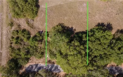 3816 37th St SW, Lehigh Acres, FL 33976