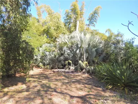 222 SE 46th Ter, Cape Coral, FL 33904