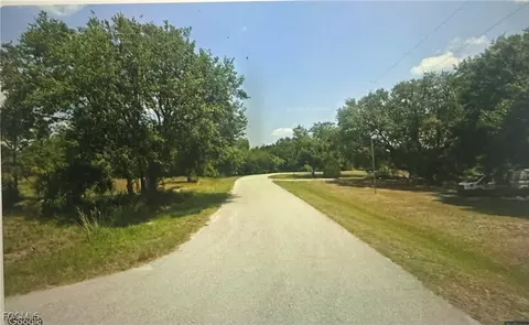 Dublin Cir, Moore Haven, FL 33471