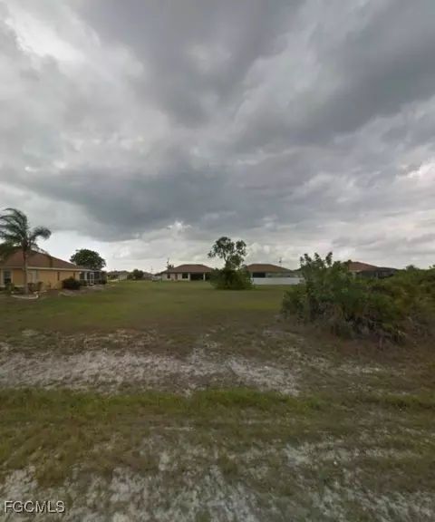 2223 Embers Pkwy W, Cape Coral, FL 33993