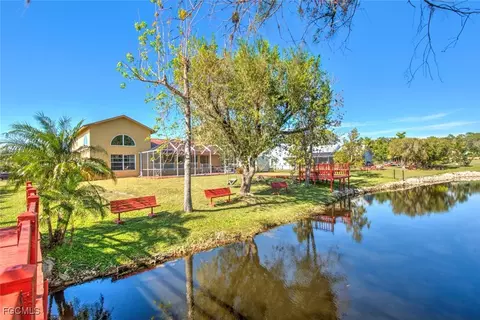 17236 Castleview Dr, North Fort Myers, FL 33917
