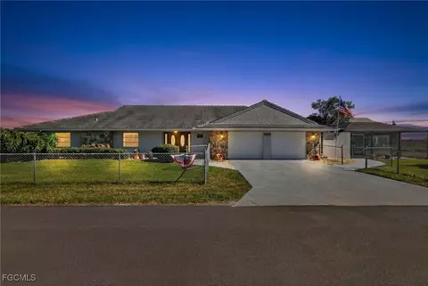 1818 Cherie Ln, North Fort Myers, FL 33917