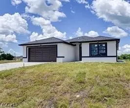 1004 Diplomat Pkwy W, Cape Coral, FL 33993
