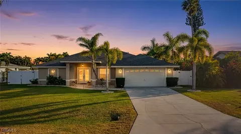 2308 Everest Pkwy, Cape Coral, FL 33904