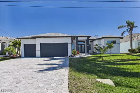 3121 SW 26th Pl, Cape Coral, FL 33914