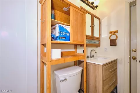 Bath - Undisclosed, Naples, FL 34117 photo 2 of 3